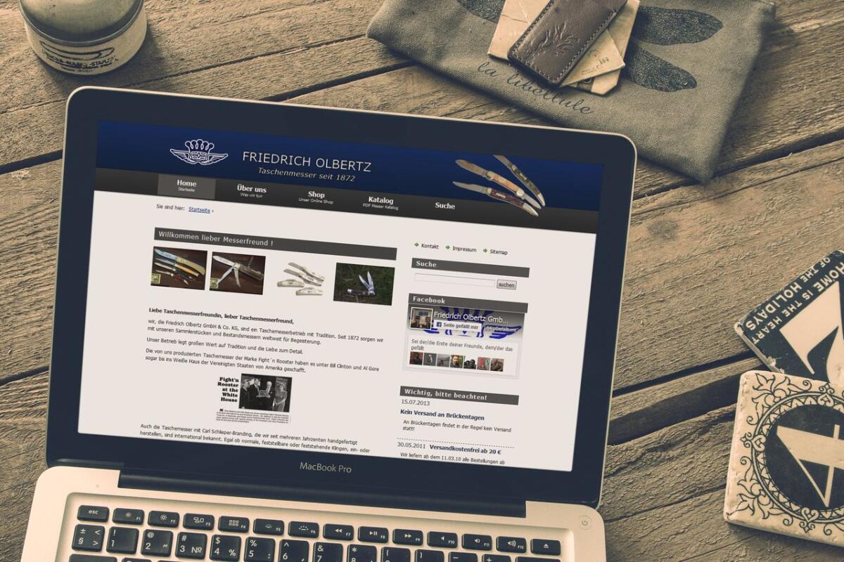 Pocketknives – Website Screenshot der Website von Pocketknives.