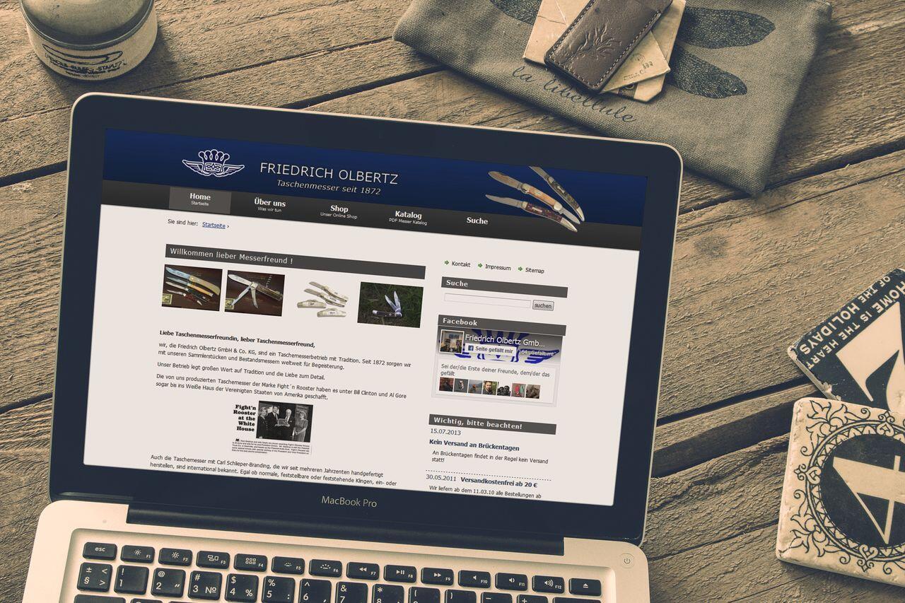 Pocketknives – Website Screenshot der Website von Pocketknives.