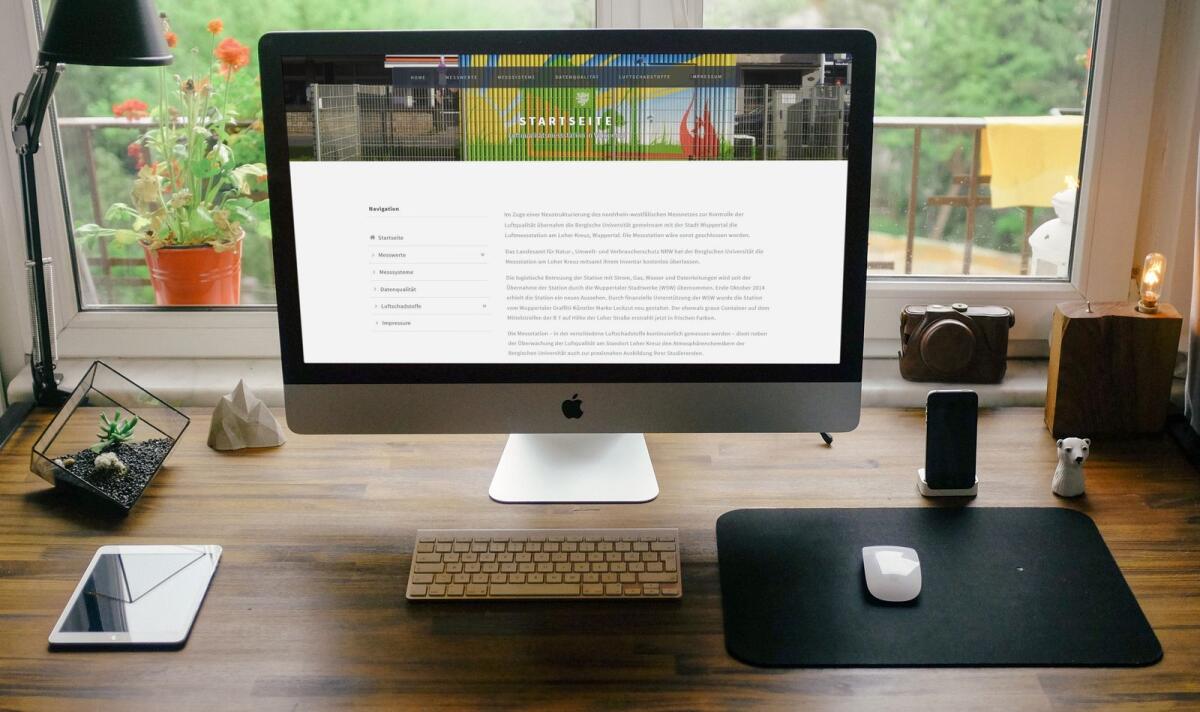 Screenshot der Website von Luftqualität Universität Wuppertal.